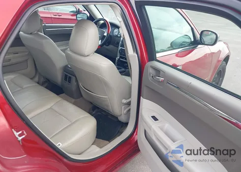 2010 Chrysler 300 Touring/Signature Series/Executive Series from USA, damaged, VIN 2C3CA5CV4AH155375